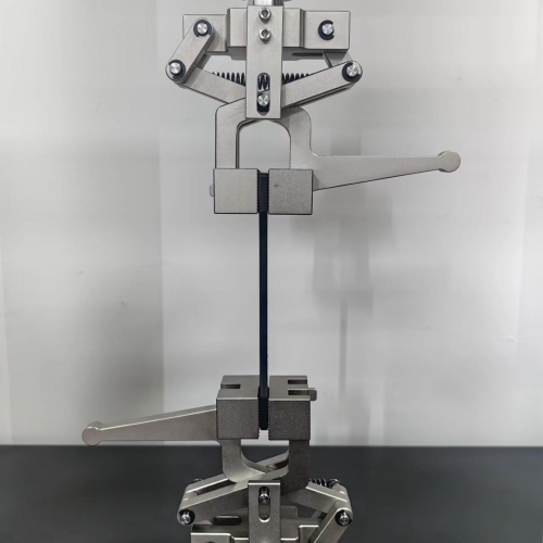 Leverage rubber clamp